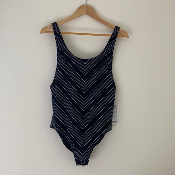 NWT Athleta Chevron High Leg One Piece Swimsuit - Picture 2 of 7